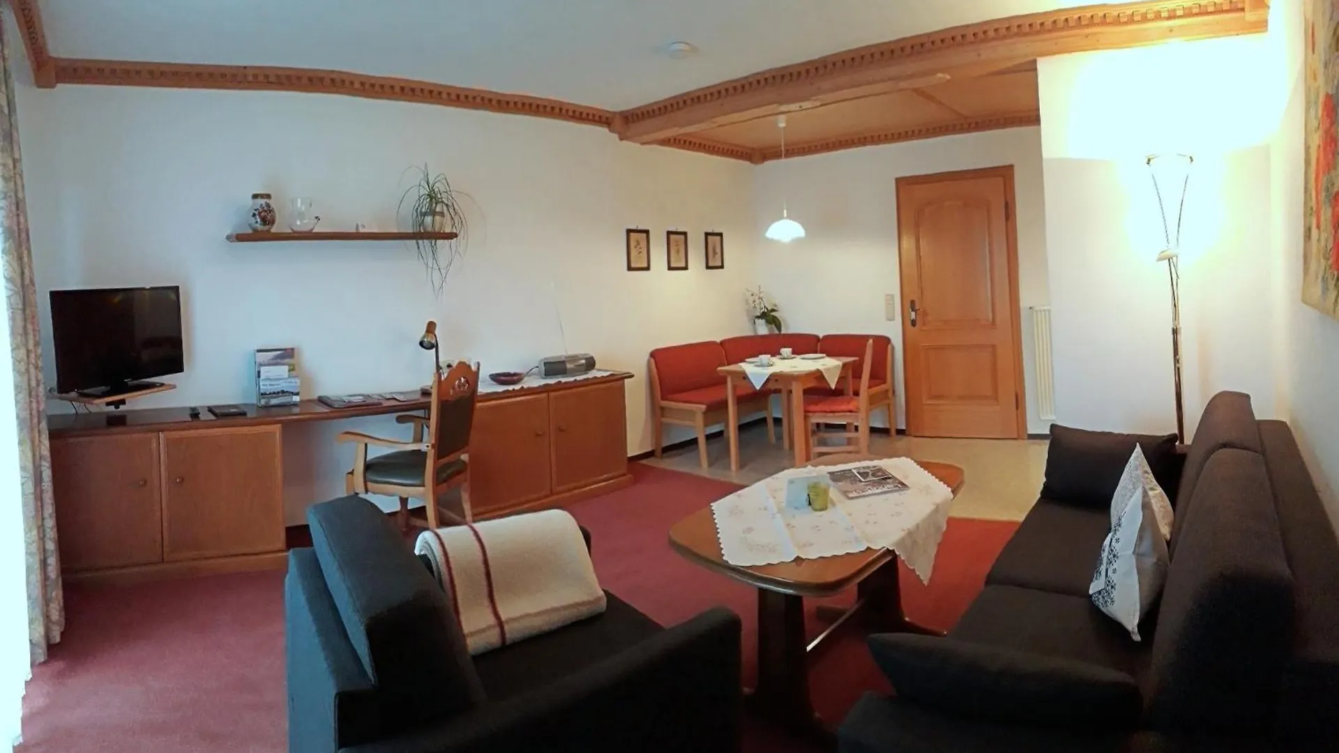Gaestehaus Bergfrieden, Ferienwohnung Andrea Bad Bayersoien Apartment
