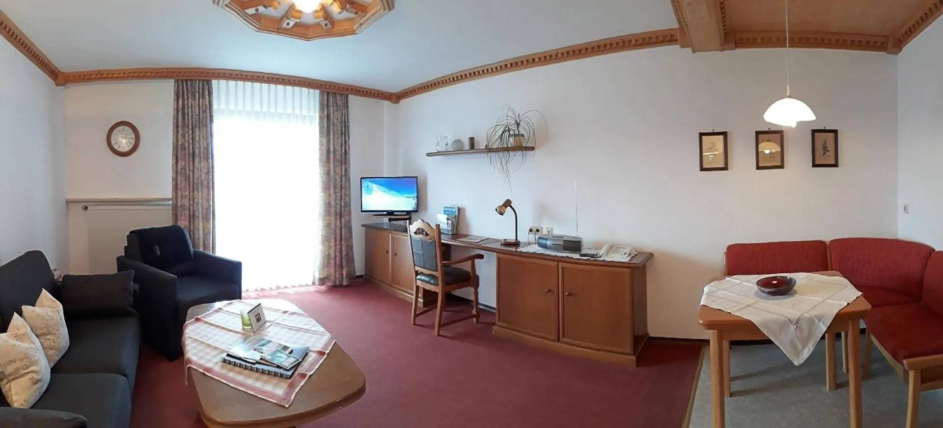 Gaestehaus Bergfrieden, Ferienwohnung Andrea Bad Bayersoien