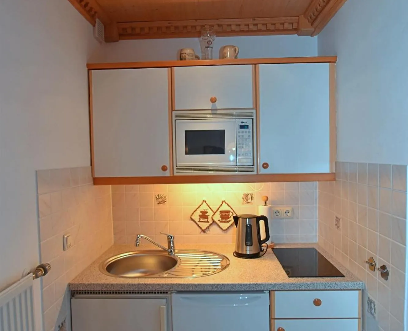 Gaestehaus Bergfrieden, Ferienwohnung Andrea Bad Bayersoien Apartment